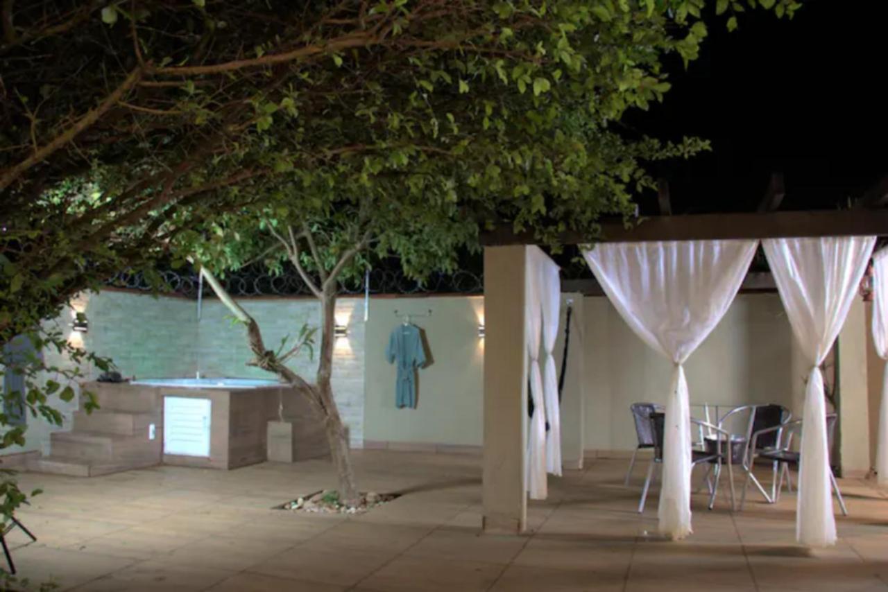 Casa Com Spa De Hidro, Aquecedor E Cromoterapia A 1,0 Km Do Centro Chapada dos Guimarães Exterior photo
